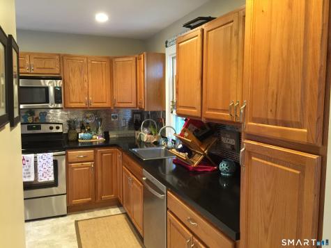 8 Lincoln Avenue Stonington CT 06379