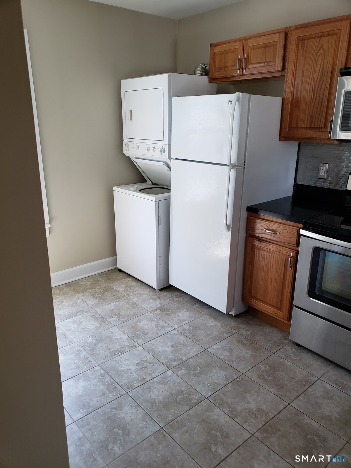 8 Lincoln Avenue Stonington CT 06379
