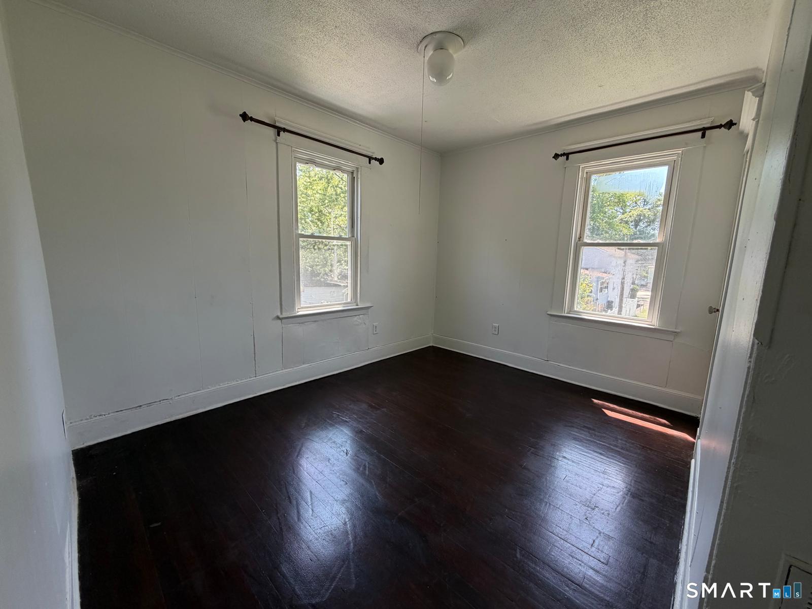 35 Irvington Street New Haven CT 06513