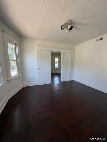 35 Irvington Street New Haven CT 06513