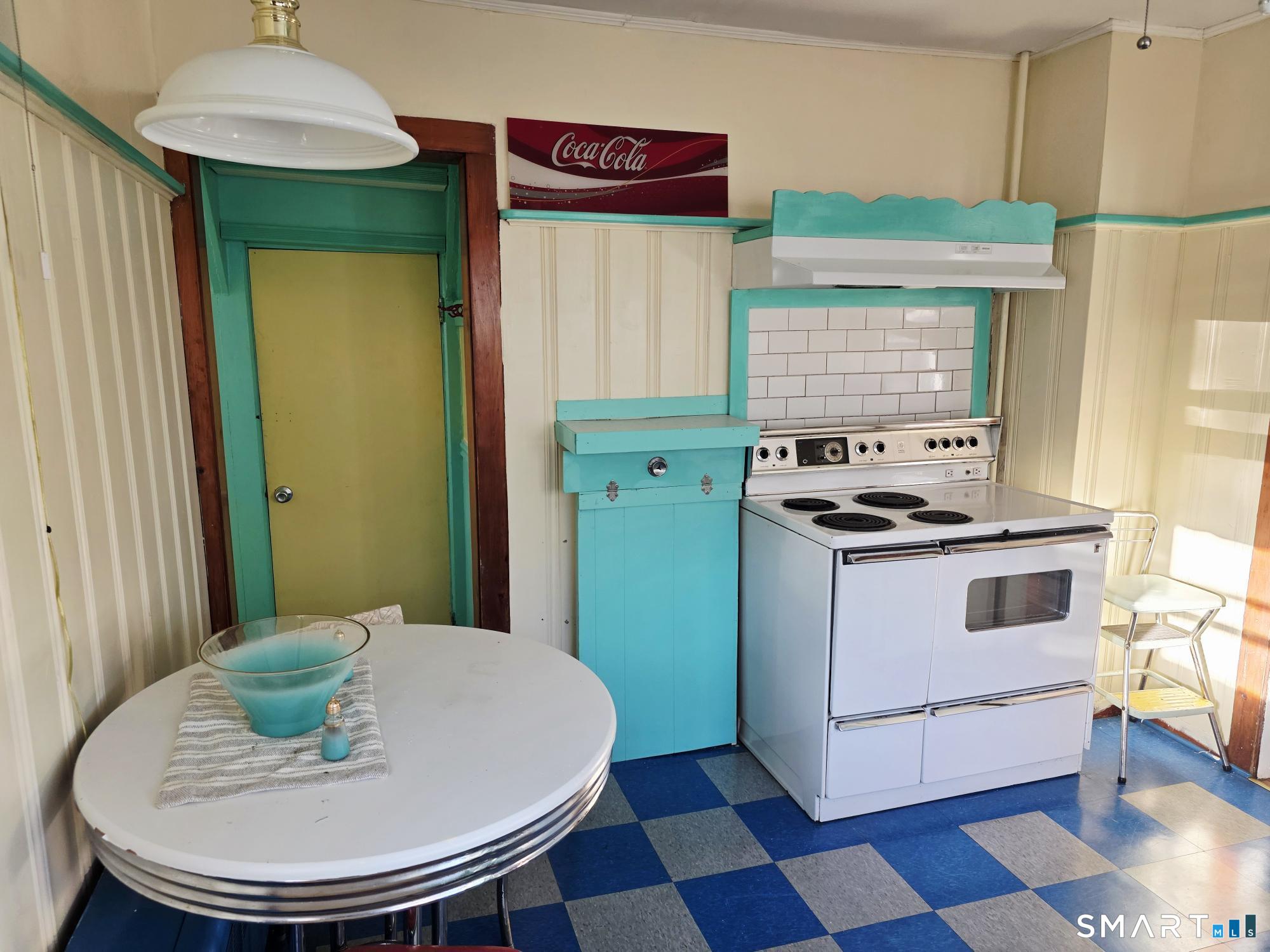 22 Stillman Avenue Stonington CT 06379