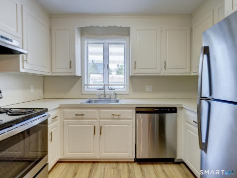 54 Oak Street Middletown CT 06457