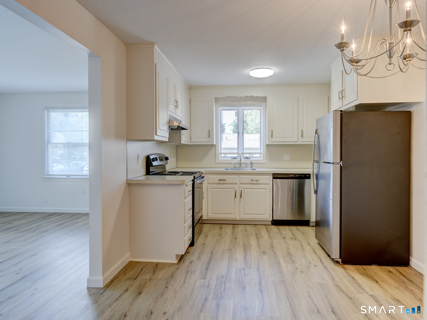 54 Oak Street Middletown CT 06457