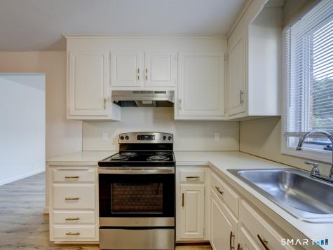 54 Oak Street Middletown CT 06457