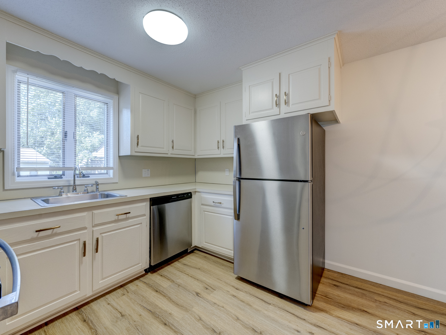 54 Oak Street Middletown CT 06457