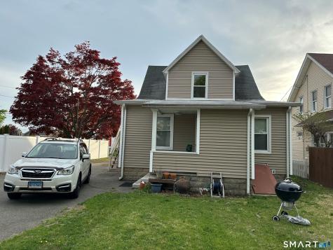 65 Avon Street Milford CT 06461