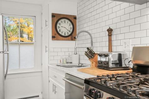 47 Hollow Tree Ridge Road Darien CT 06820