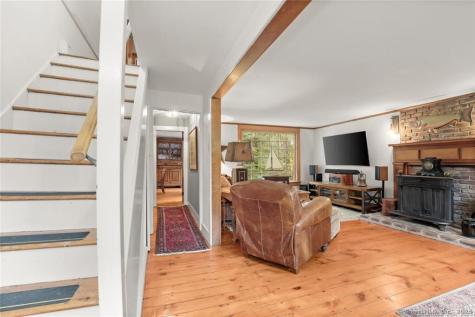 47 Hollow Tree Ridge Road Darien CT 06820