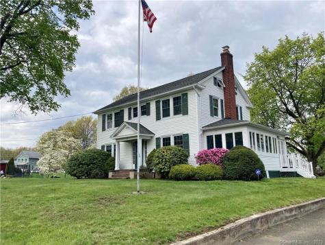 29 Fairlawn Avenue Danbury CT 06810