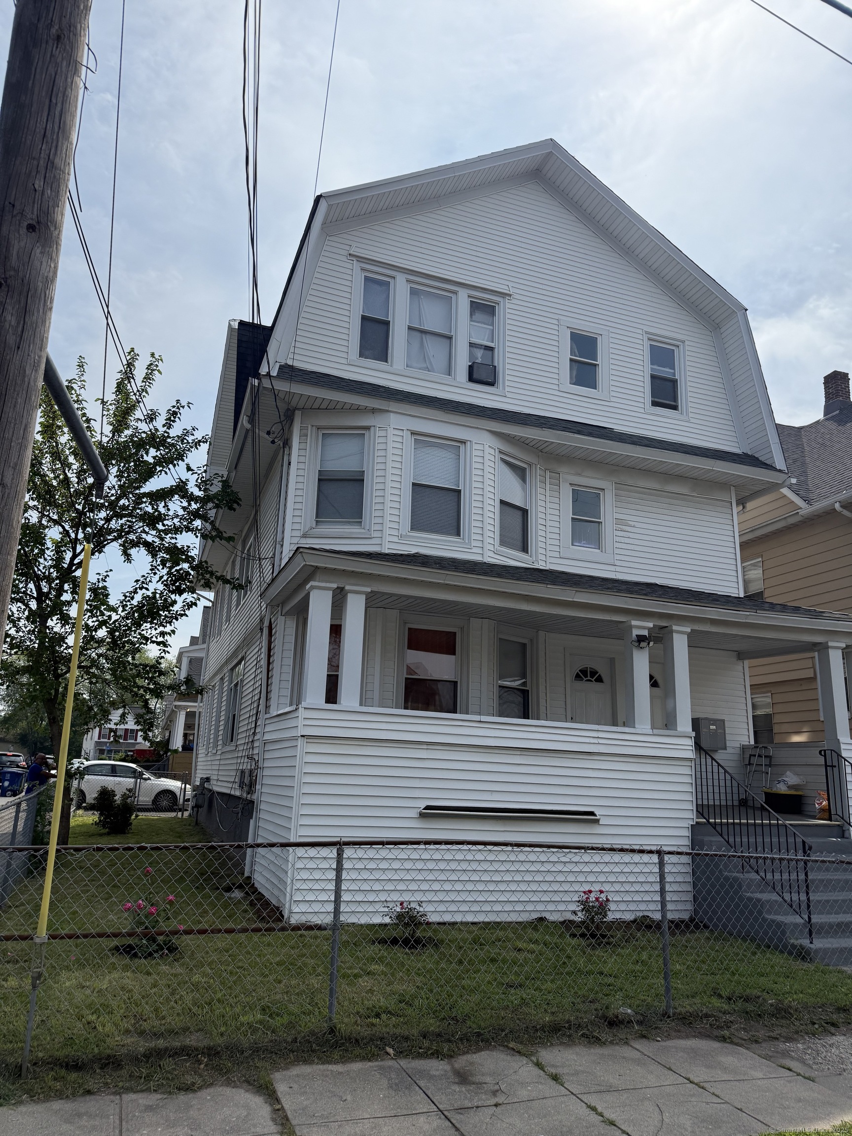 176 Davenport Street Bridgeport CT 06607