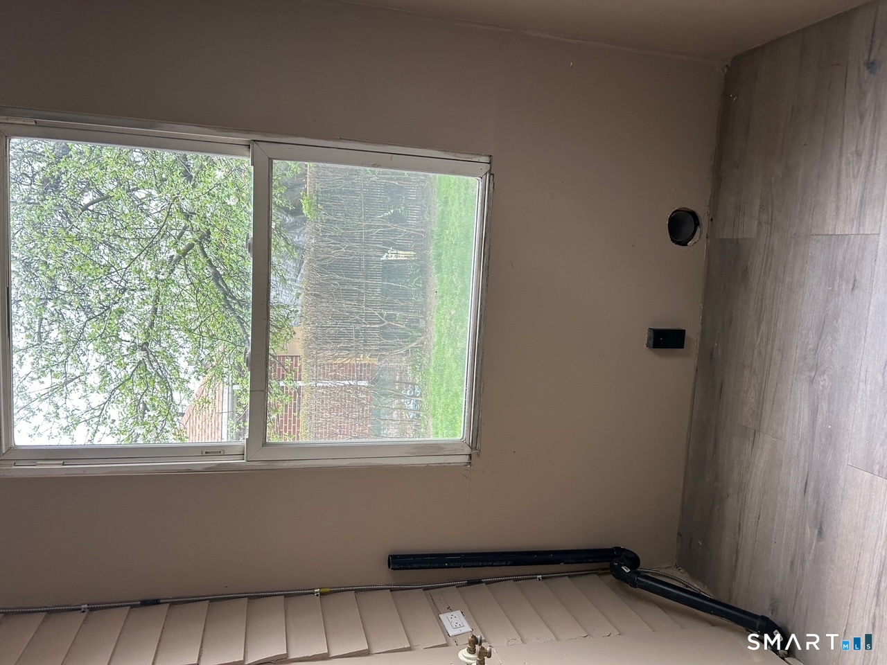 82-84 Glendale Avenue Hartford CT 06106