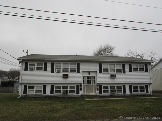 15 Elmview Circle Waterbury CT 06708