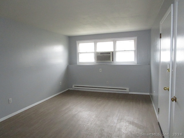 15 Elmview Circle Waterbury CT 06708