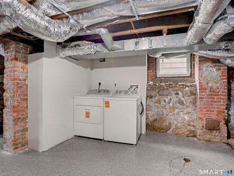 156 Hawthorne Avenue Derby CT 06418