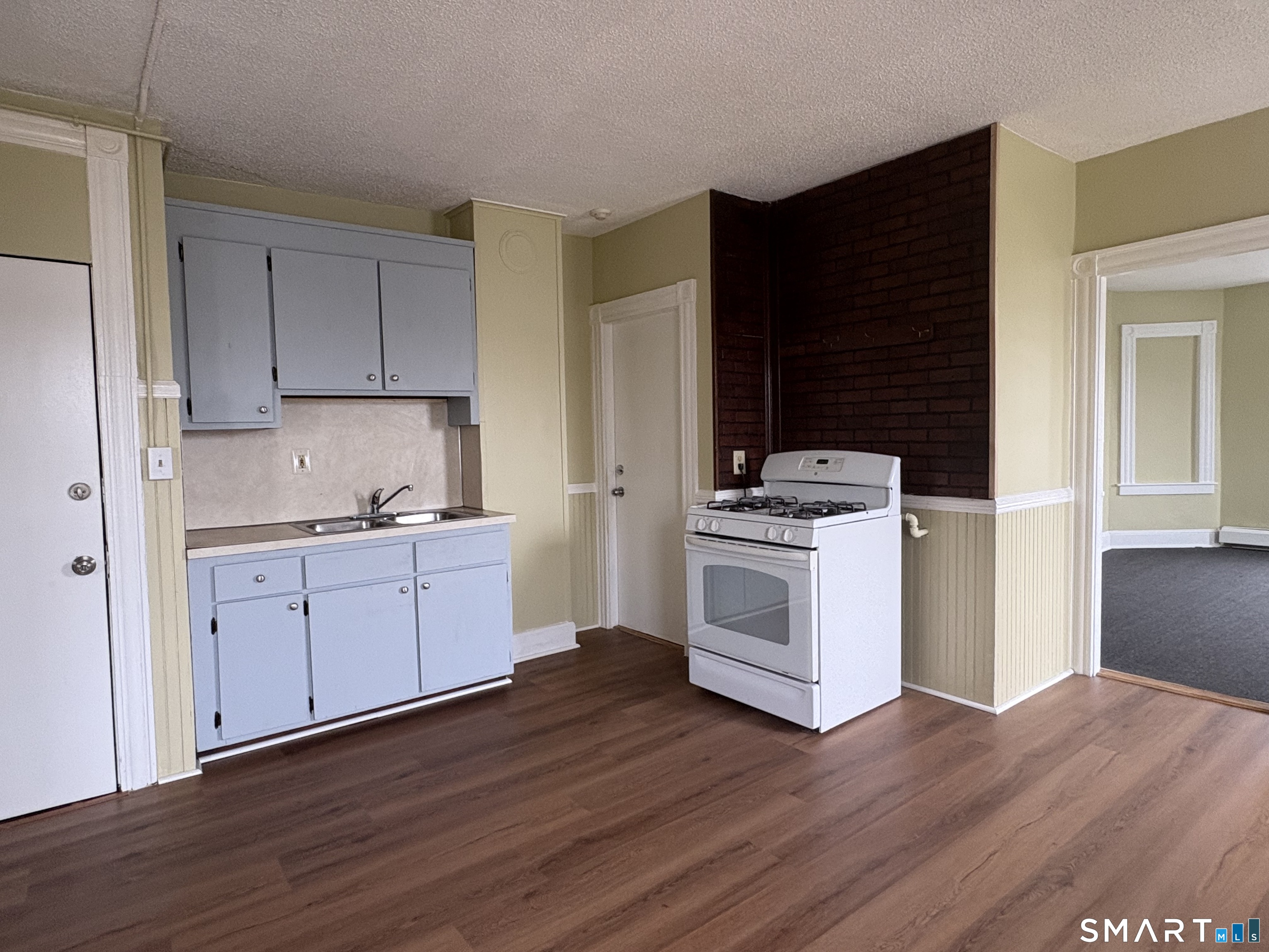 240-242 Washington Street New Britain CT 06051