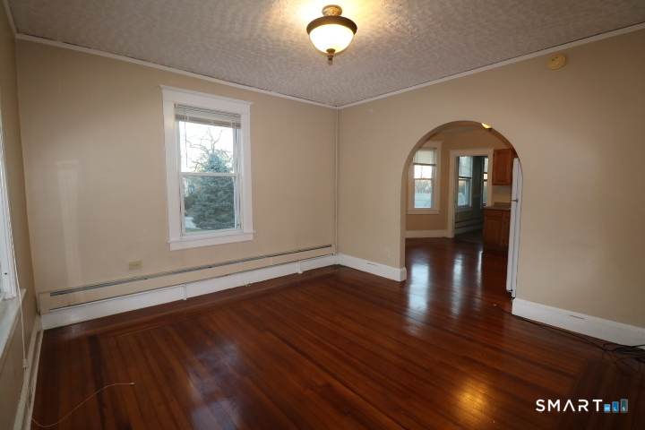 88 Riverview Avenue New London CT 06320
