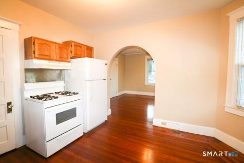 88 Riverview Avenue New London CT 06320