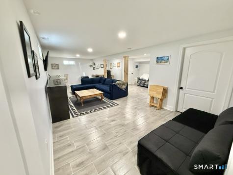 39 Edgefield Avenue Milford CT 06460