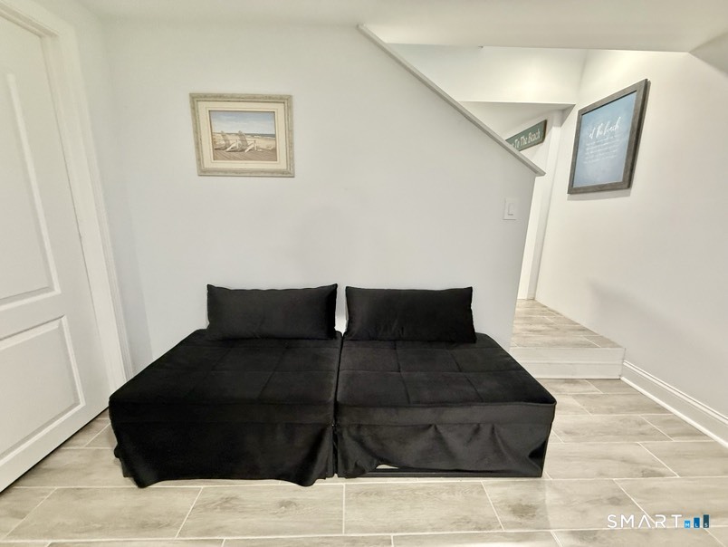 39 Edgefield Avenue Milford CT 06460