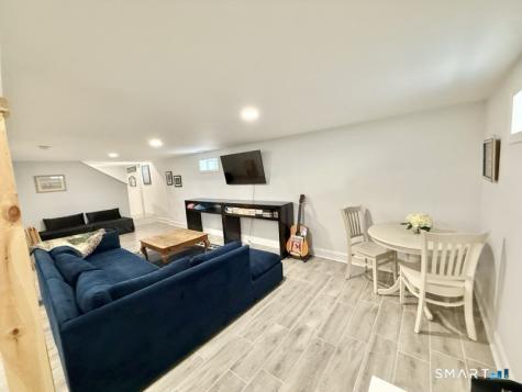 39 Edgefield Avenue Milford CT 06460