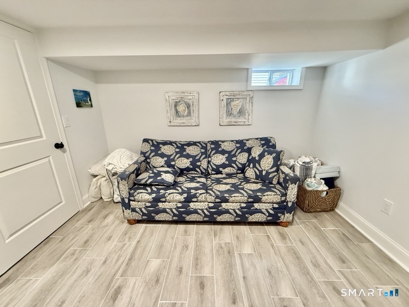 39 Edgefield Avenue Milford CT 06460