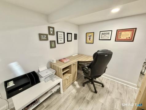 39 Edgefield Avenue Milford CT 06460