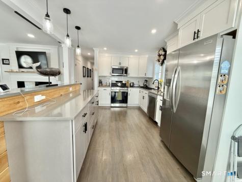 39 Edgefield Avenue Milford CT 06460