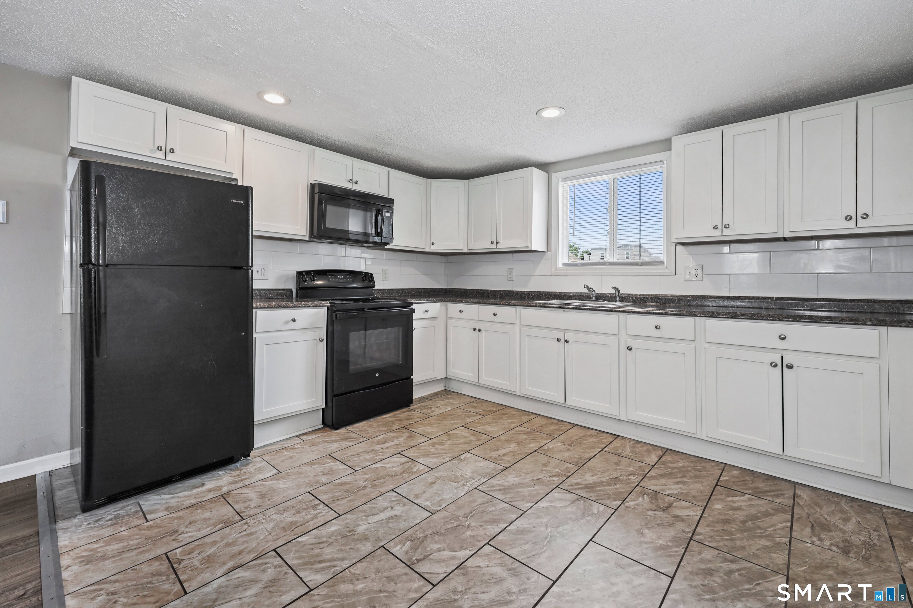 21 Hawkins Street Derby CT 06418