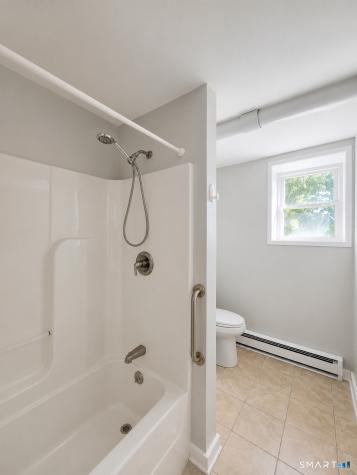 3-17 Curve Street Branford CT 06405