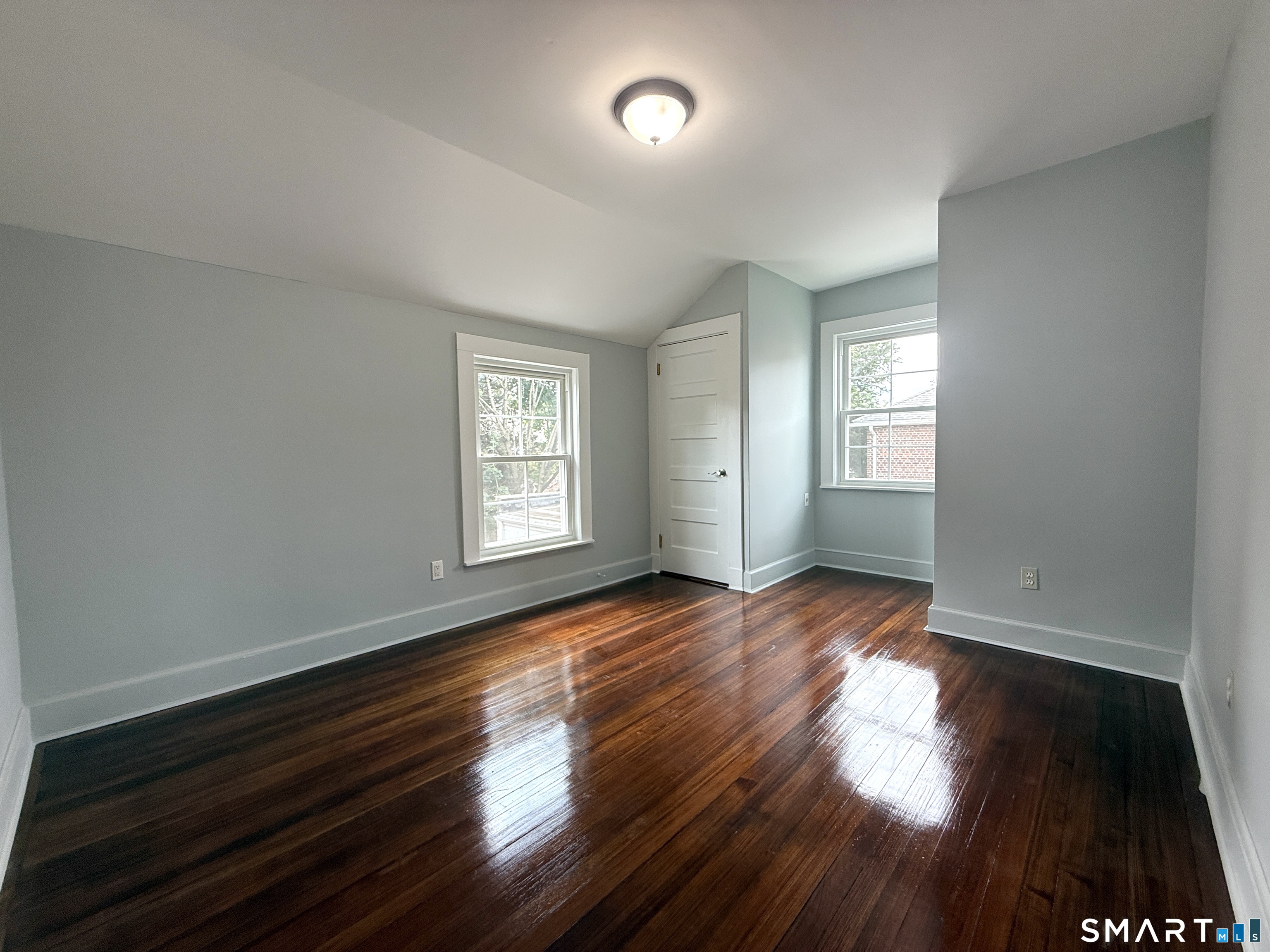 32 Hadley Street Bridgeport CT 06610