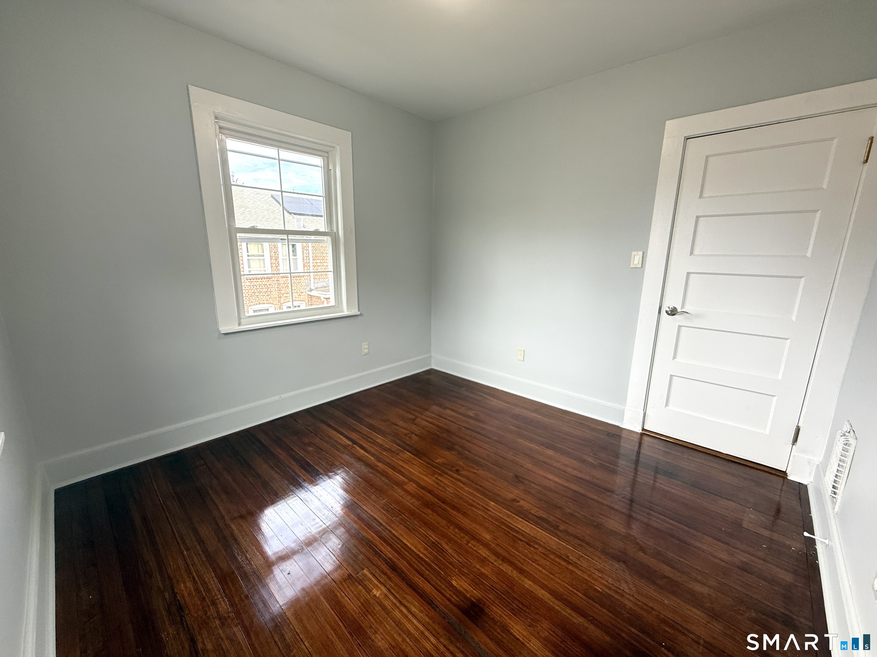 32 Hadley Street Bridgeport CT 06610