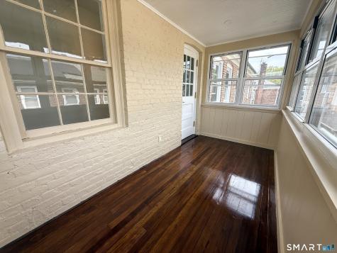 32 Hadley Street Bridgeport CT 06610