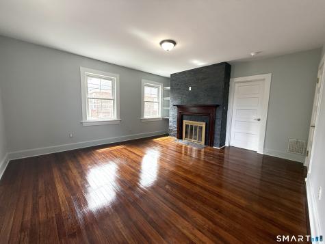 32 Hadley Street Bridgeport CT 06610