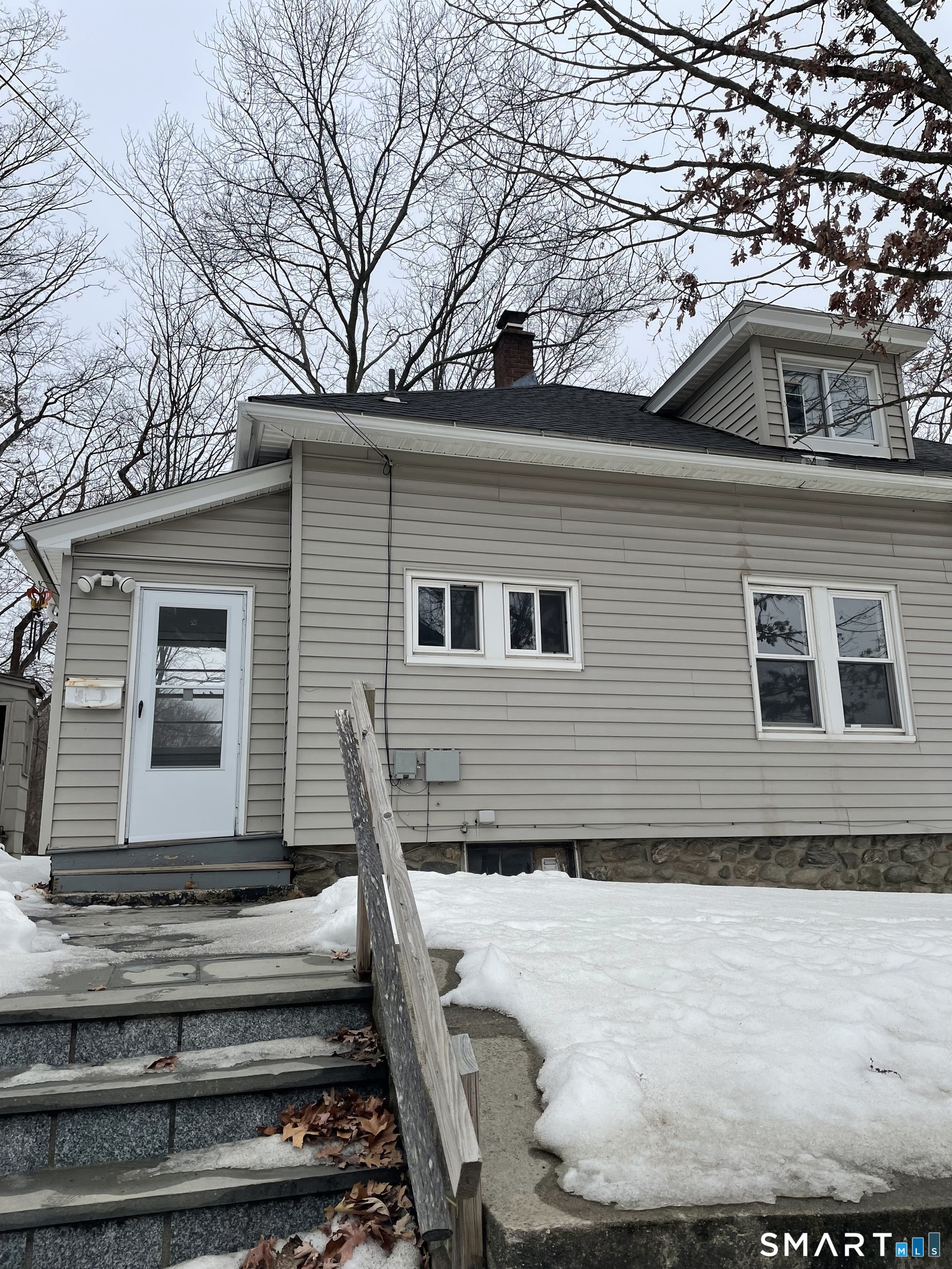 184 Meriden Road Waterbury CT 06705
