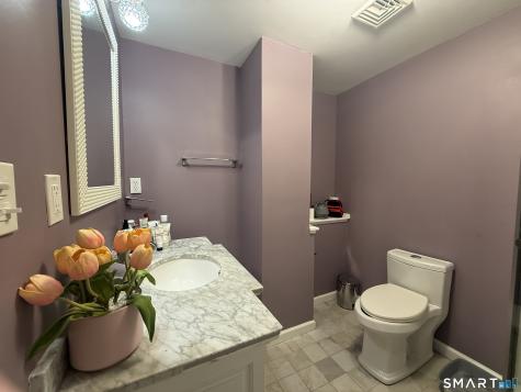 2 Stonington Court Avon CT 06001