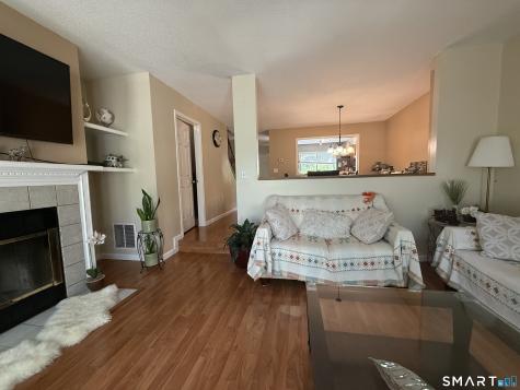 2 Stonington Court Avon CT 06001