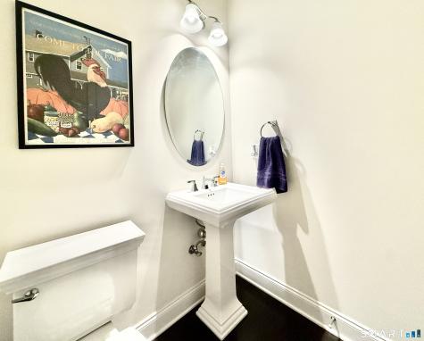 48 Winding Ridge Way Danbury CT 06810