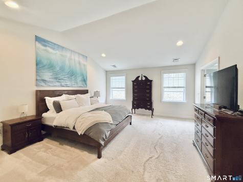 48 Winding Ridge Way Danbury CT 06810