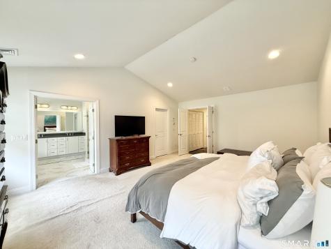 48 Winding Ridge Way Danbury CT 06810