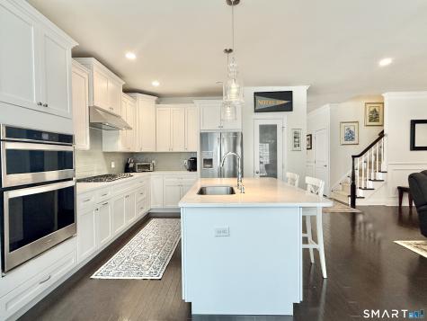 48 Winding Ridge Way Danbury CT 06810