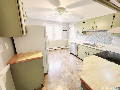 11 Union Place Manchester CT 06042