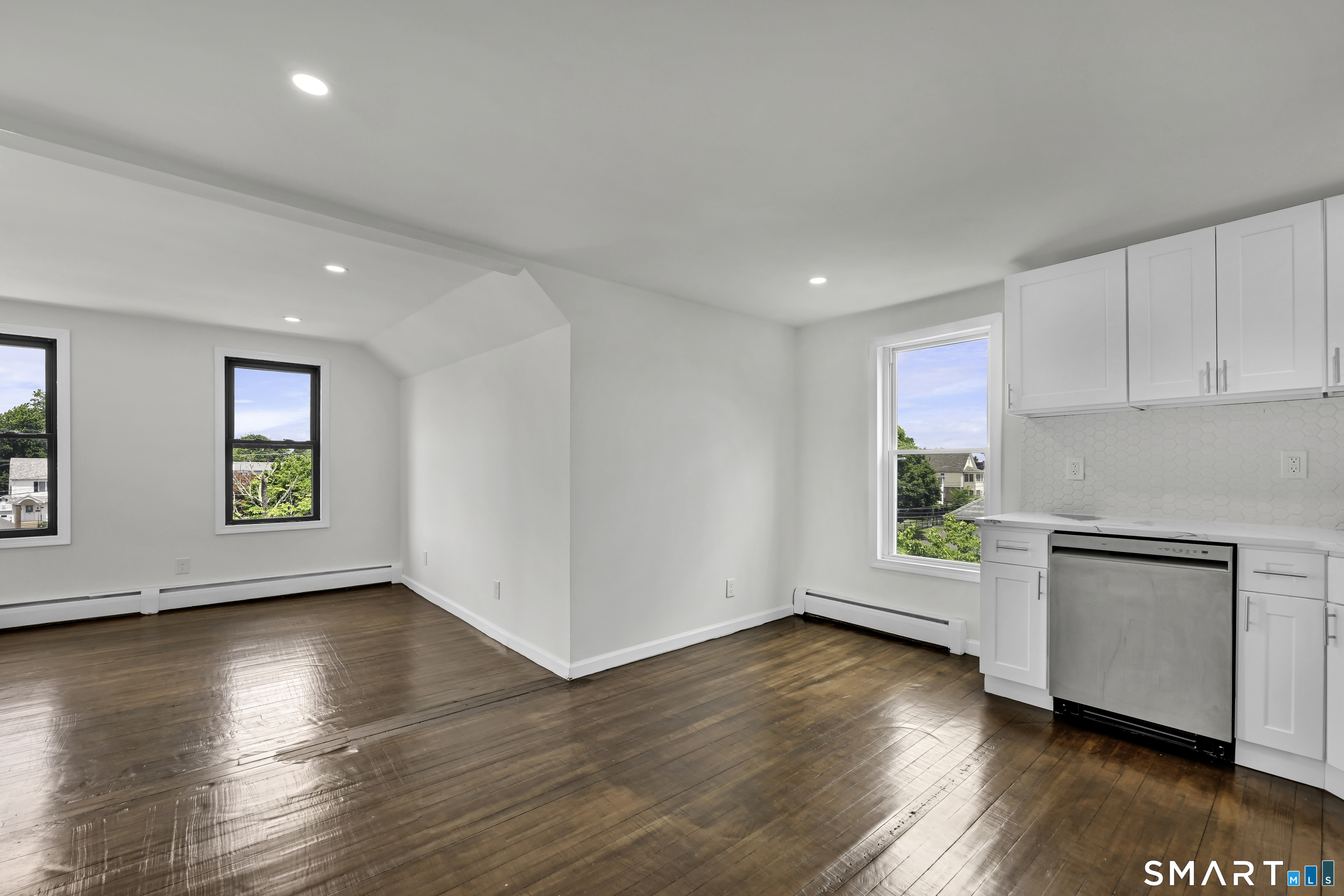 54 Overlook Avenue New Britain CT 06053