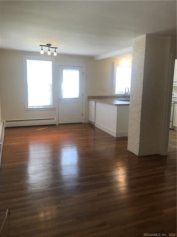 18 Water Street Guilford CT 06437
