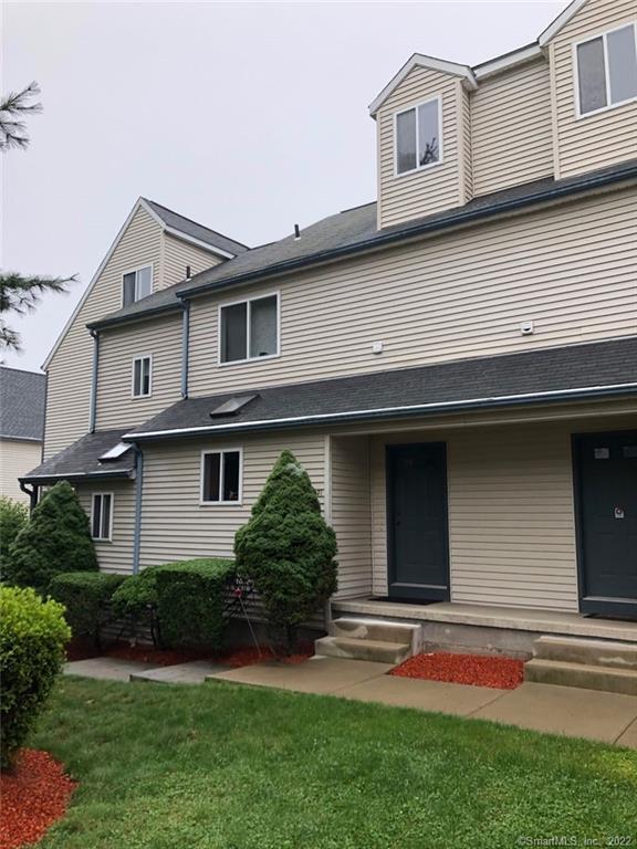 31 Ivy Grove Court Shelton CT 06484