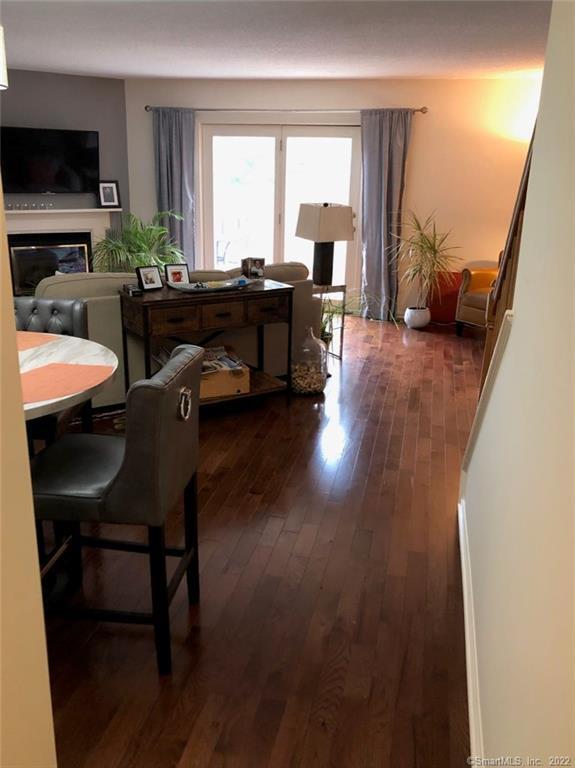 31 Ivy Grove Court Shelton CT 06484
