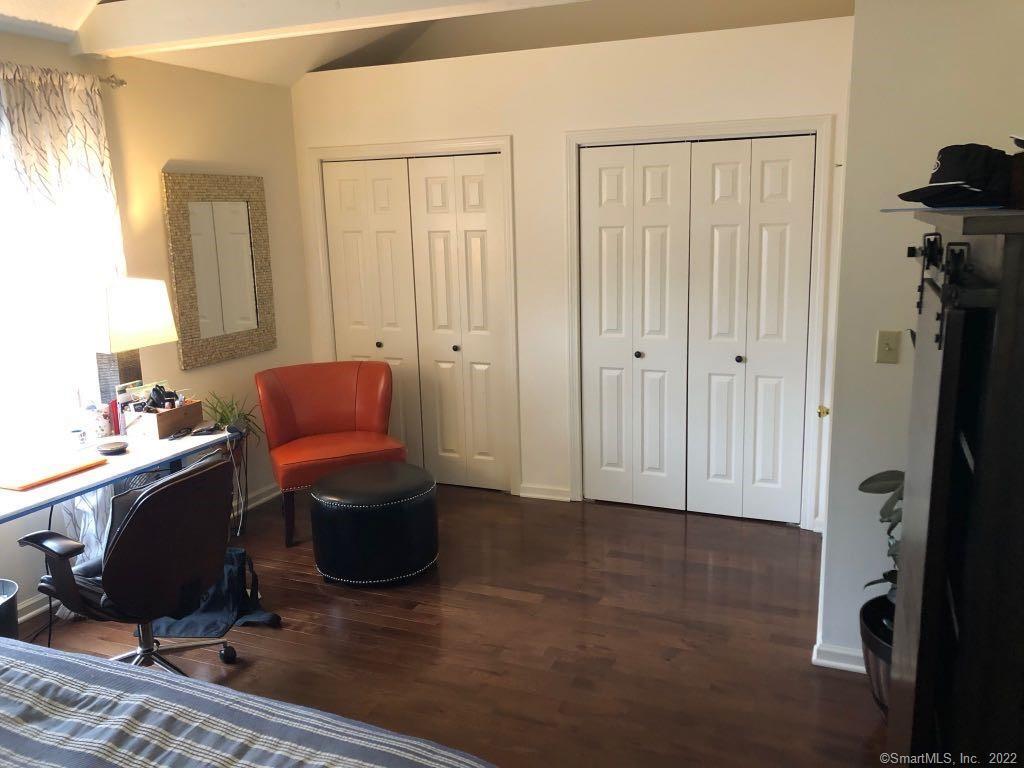 31 Ivy Grove Court Shelton CT 06484