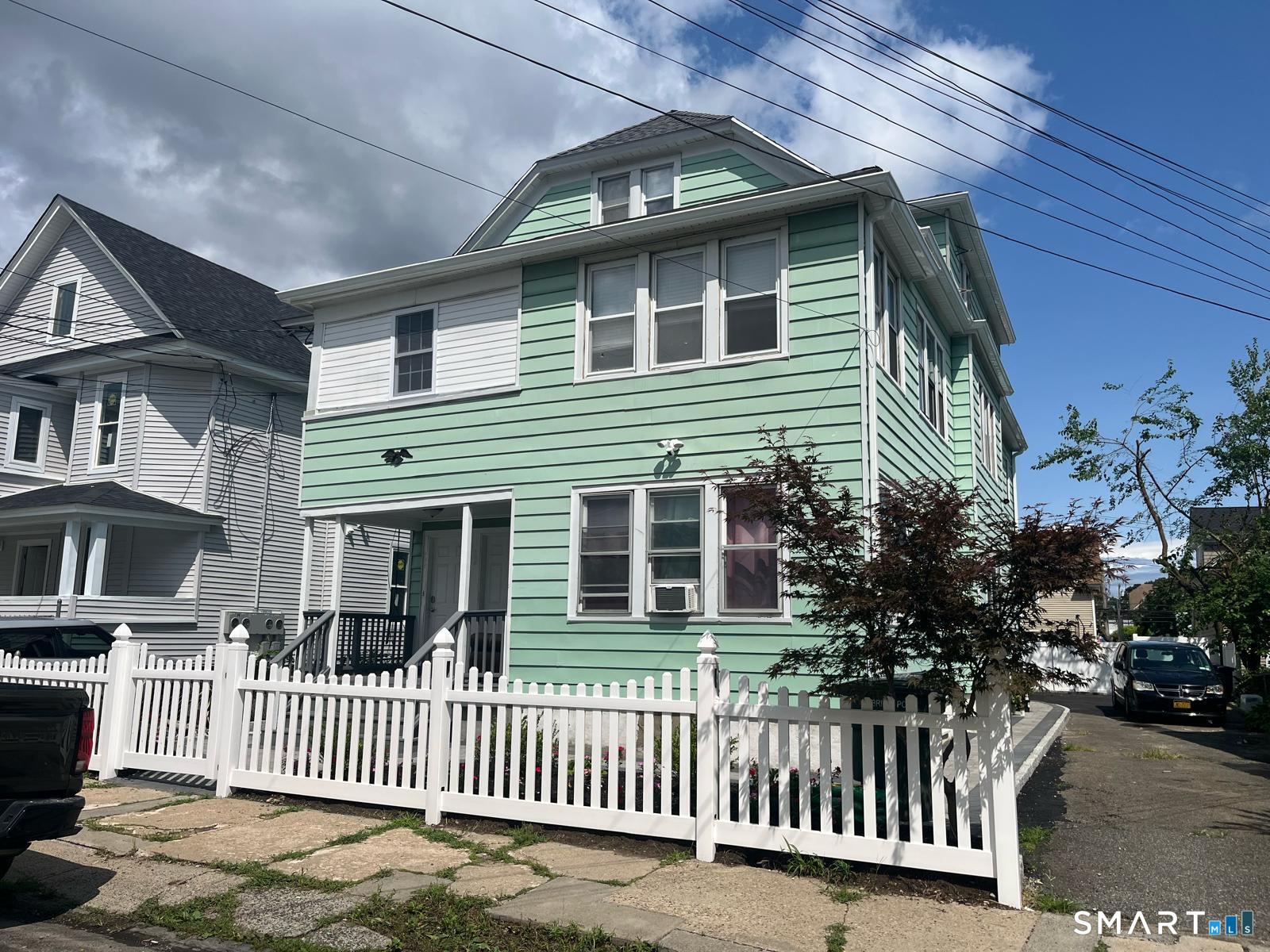 744 Park Street Bridgeport CT 06608