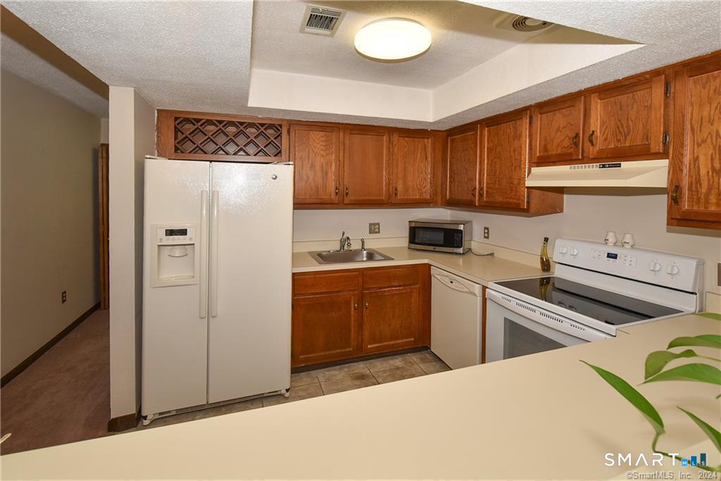 605 Spring Meadow Road South Windsor CT 06074