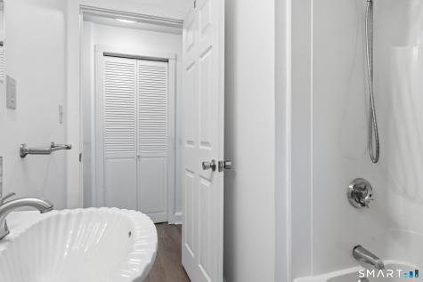 9 Hunters Road Norwich CT 06360