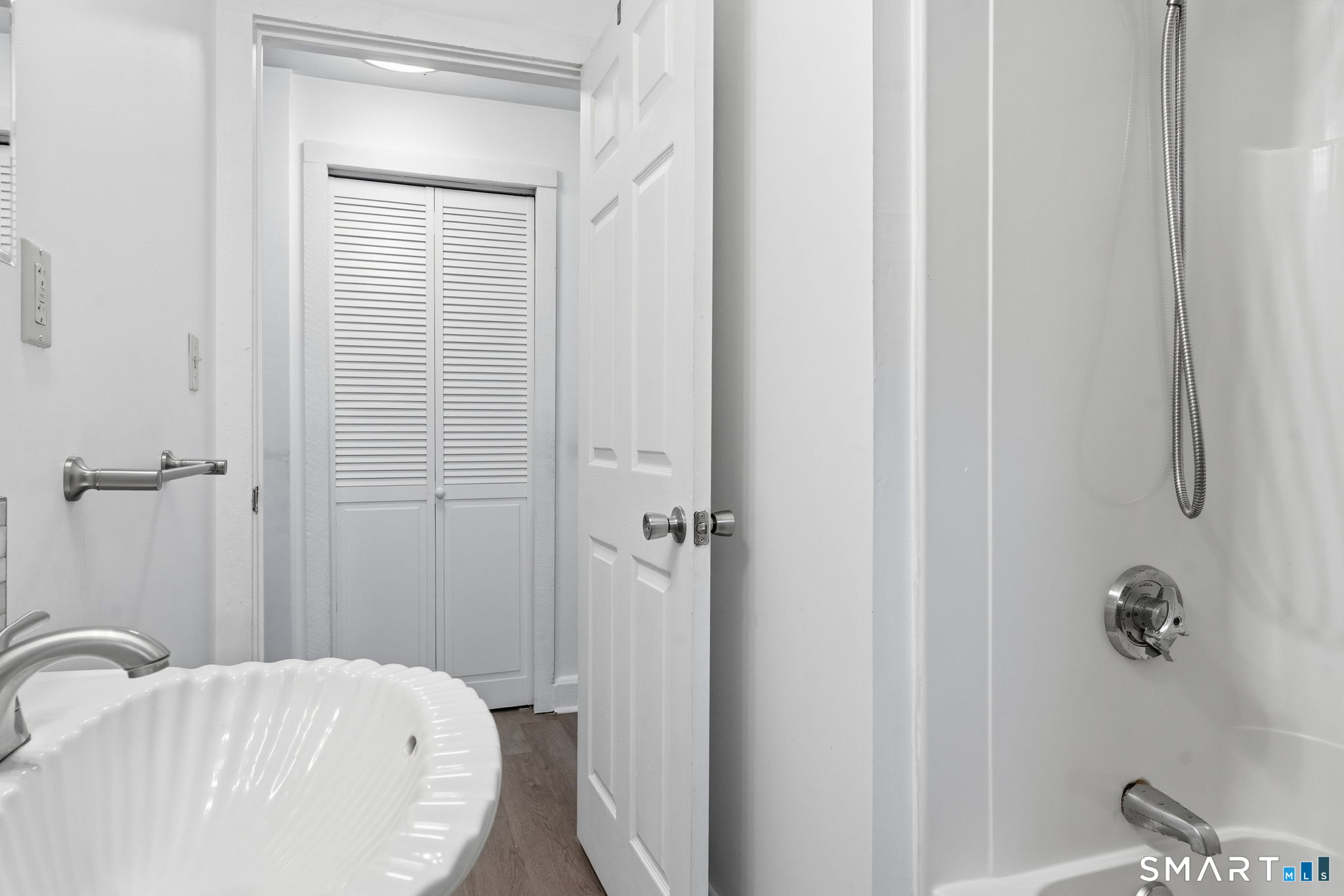 9 Hunters Road Norwich CT 06360